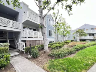 Photo #1: OC24109924 Listing 