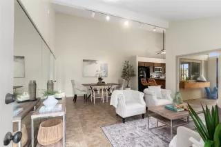 Photo #5: OC24110122 Listing 