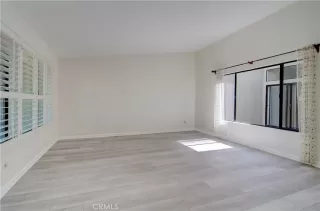 Photo #3: OC24110357 Listing 