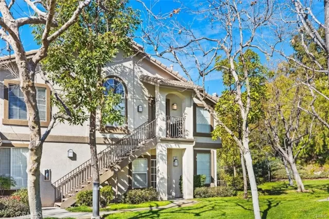 MLS: OC24110403 Condo For Sale