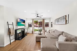 Photo #5: OC24110478 Listing 