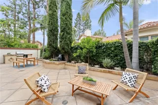 Photo #3: OC24110523 Listing