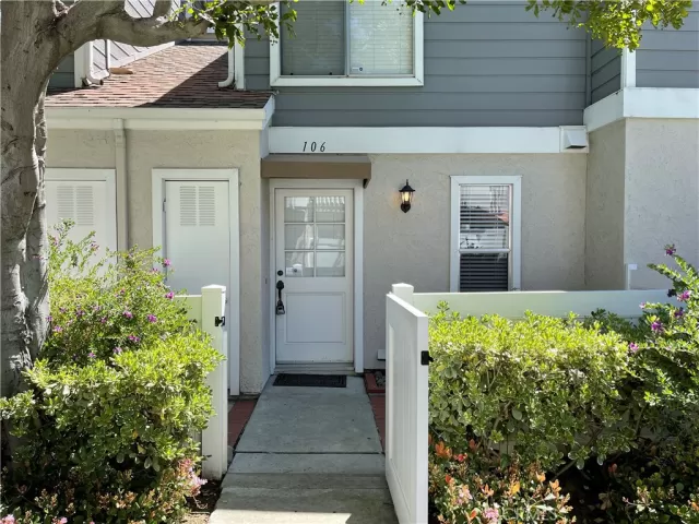 MLS: OC24110912 Condo For Sale