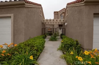 Photo #3: OC24111241 Listing