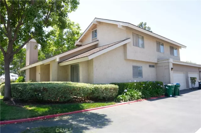 MLS: OC24111329 Condo For Sale