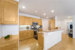 Photo #3: OC24111446 Listing 