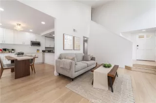 Photo #3: OC24111628 Listing