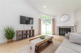 Photo #4: OC24111628 Listing