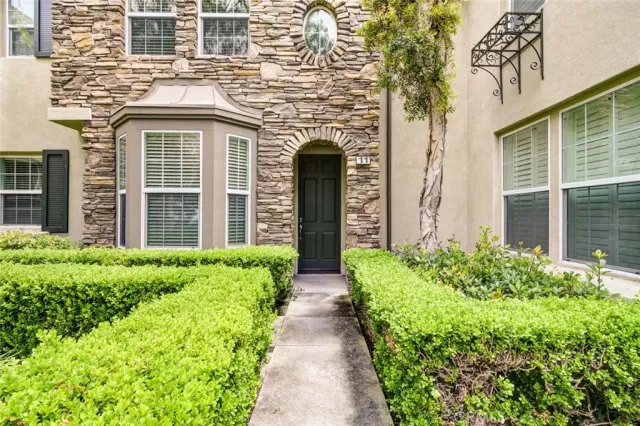 MLS: OC24111645 Condo For Sale