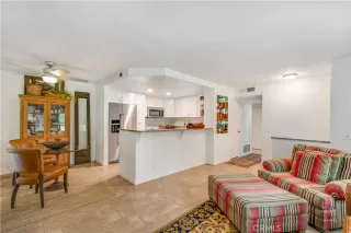 Photo #3: OC24111896 Listing 