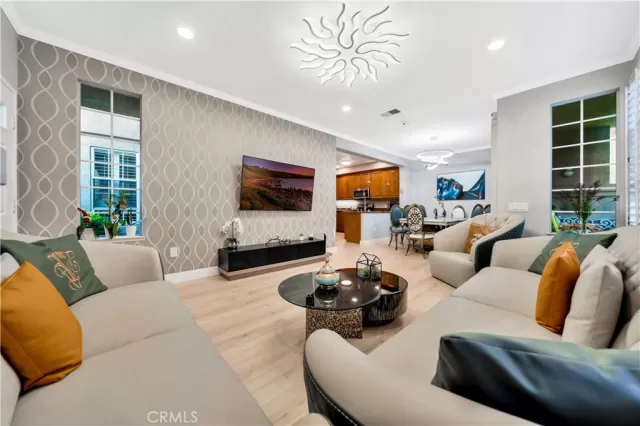 MLS: OC24111929 Condo For Sale