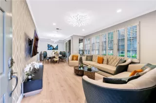 Photo #4: OC24111929 Listing 