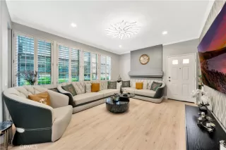 Photo #6: OC24111929 Listing 