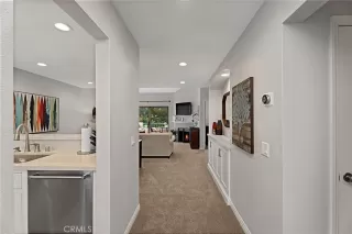 Photo #2: OC24112310 Listing 