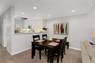 Photo #6: OC24112310 Listing 