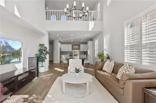 Photo #4: OC24112319 Listing