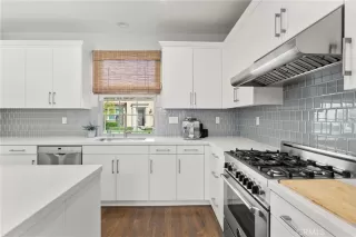 Photo #5: OC24112319 Listing