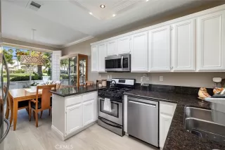 Photo #4: OC24112330 Listing 