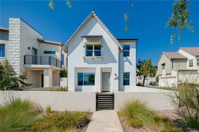 MLS: OC24112401 Condo For Sale