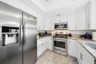 Photo #5: OC24112433 Listing 