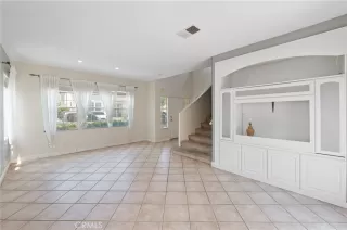 Photo #5: OC24112748 Listing