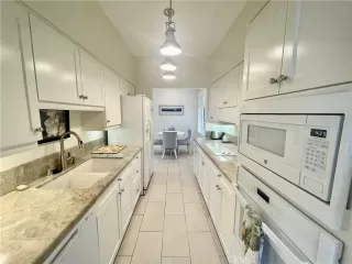 Photo #2: OC24112876 Listing 