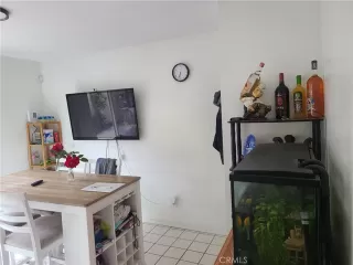 Photo #5: OC24113228 Listing