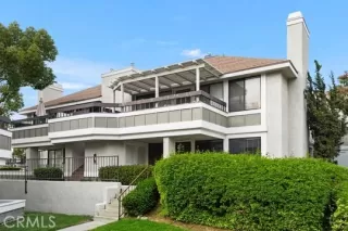 Photo #2: OC24113527 Listing 