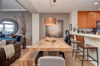 Photo #3: OC24114277 Listing 