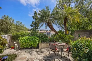 Photo #3: OC24114557 Listing