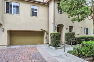 Photo #3: OC24114611 Listing 