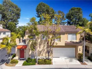 Photo #2: OC24114661 Listing