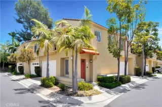 Photo #3: OC24114661 Listing