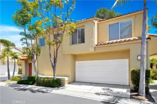 Photo #5: OC24114661 Listing