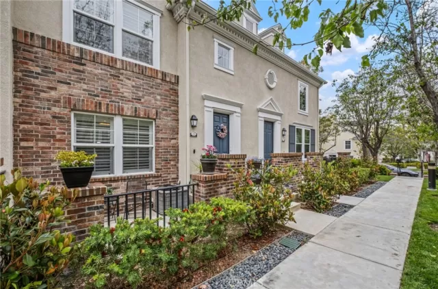 MLS: OC24114747 Condo For Sale