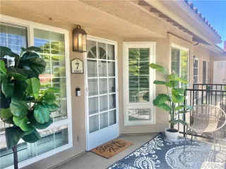 Photo #1: OC24114936 Listing 