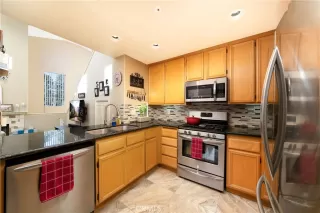 Photo #3: OC24115186 Listing 