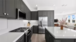 Photo #2: OC24115585 Listing 