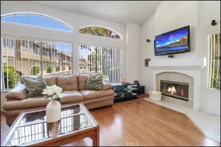 Photo #4: OC24115646 Listing