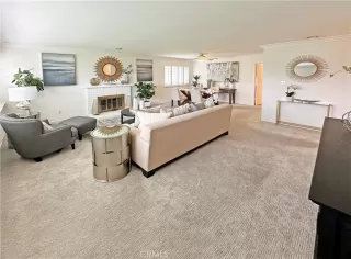 Photo #4: OC24116027 Listing 