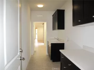 Photo #3: OC24116114 Listing 