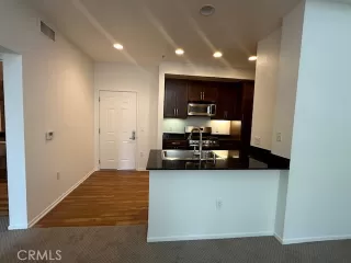 Photo #4: OC24116230 Listing 