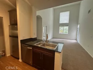 Photo #5: OC24116230 Listing 