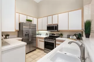 Photo #5: OC24116503 Listing 