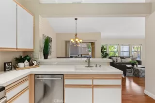 Photo #6: OC24116503 Listing 