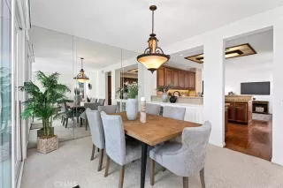 Photo #5: OC24116929 Listing 