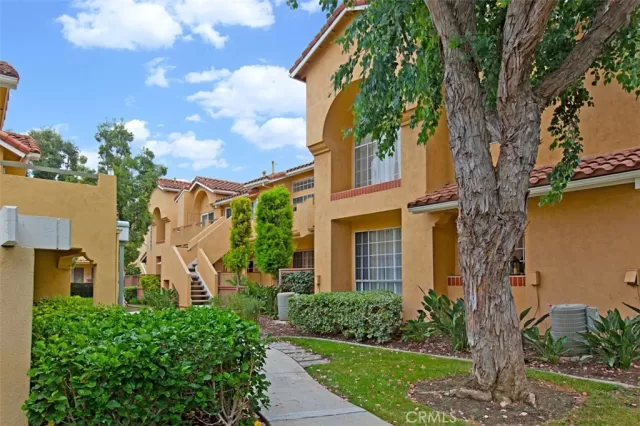 MLS: OC24117140 Condo For Sale