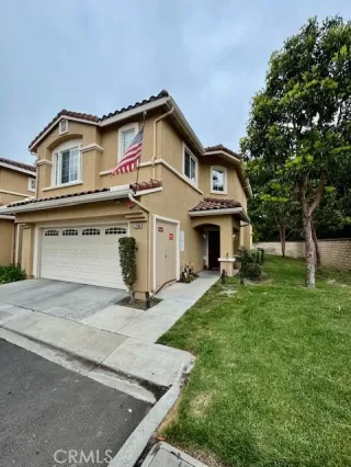 Photo #2: OC24117356 Listing 