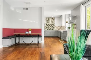 Photo #4: OC24117449 Listing