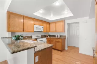 Photo #6: OC24117456 Listing 